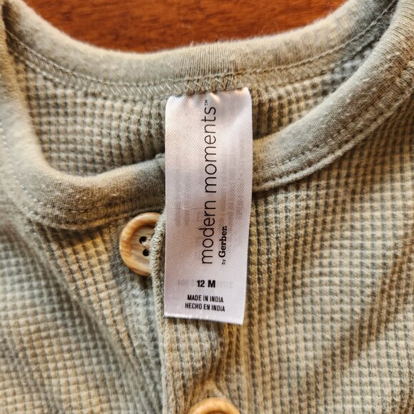 🌻5/$25🌻 Sage green waffle romper - Picture 2 of 3